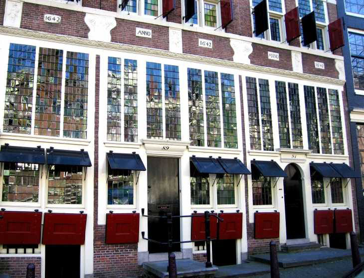 Windows and shutters, De Drie Hendricken, Bloemgracht