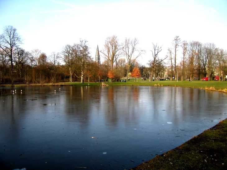 Vondelpark, with icy frozen lake