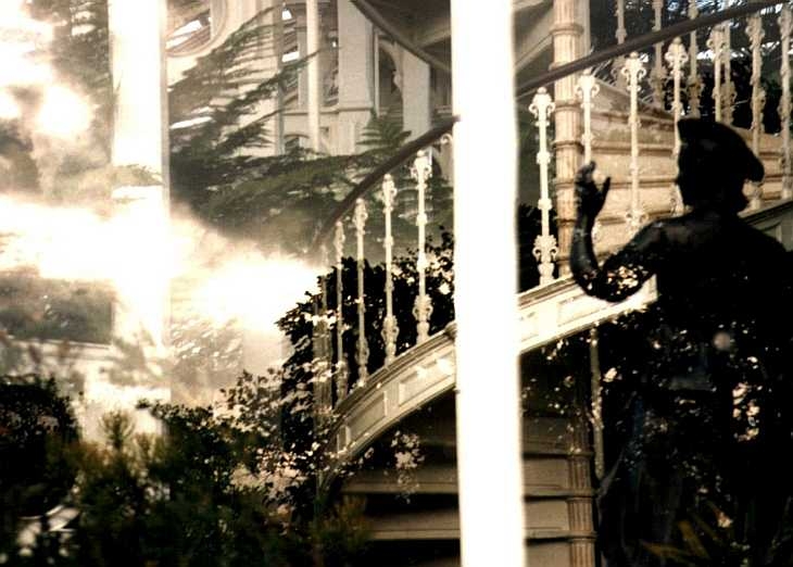 Window and statue at Kew Gardens, London