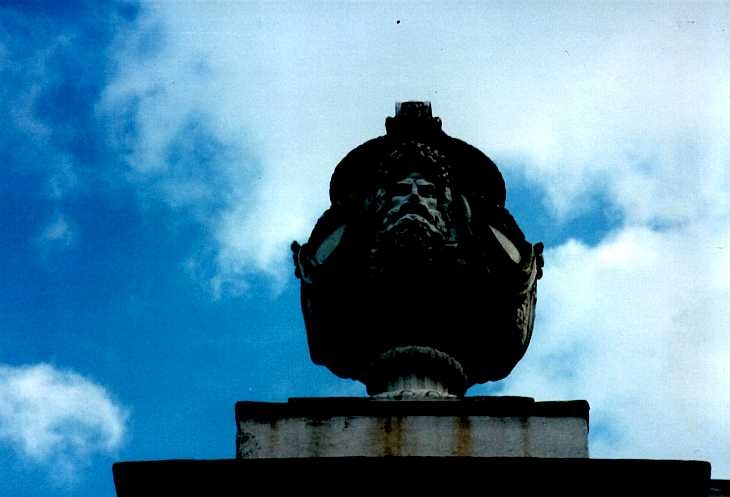 Urn on skyline, Kew Gardens, London