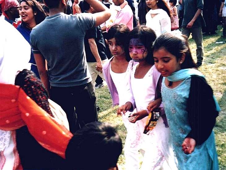 Children at the Baishakhi Mela in Brick Lane, London 2001