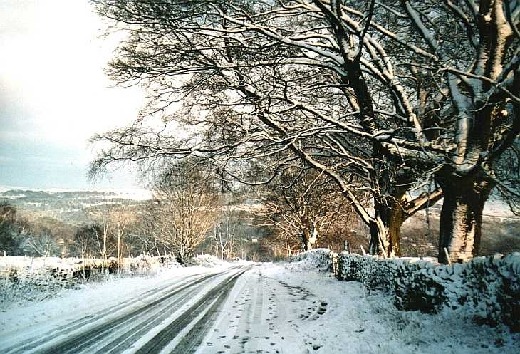Sir William Hill in snow, Grindleford, The Peak District