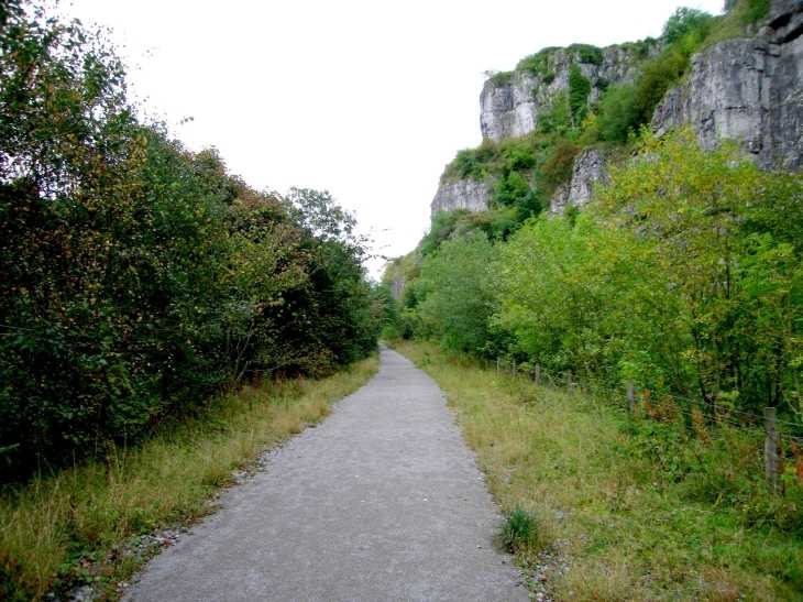 The Monsal Trail, disused railway, Chee Dale