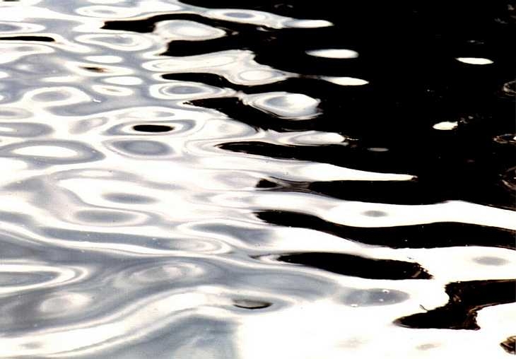 Light on water at Hyde Park, London