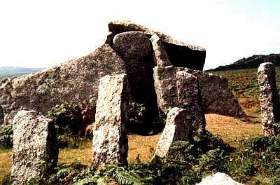 Zennor Quoit, Cornwall standing stones