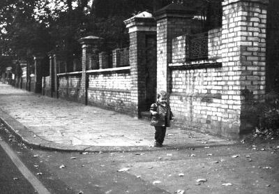 Child on the edge, St. John's Wood, London